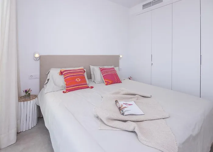 Yolo Norte Private Pool By Holidays Feriehus *