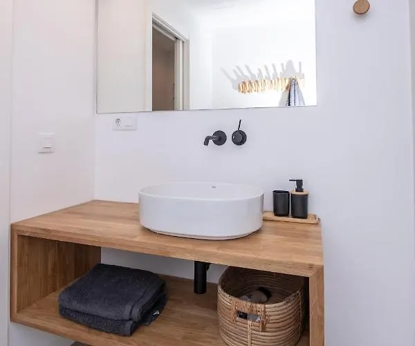 Yolo Norte Private Pool By Holidays Feriehus *